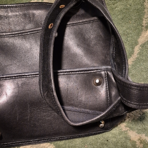 Coach Black Leather Shoulder Bag - Picture 3 of 10